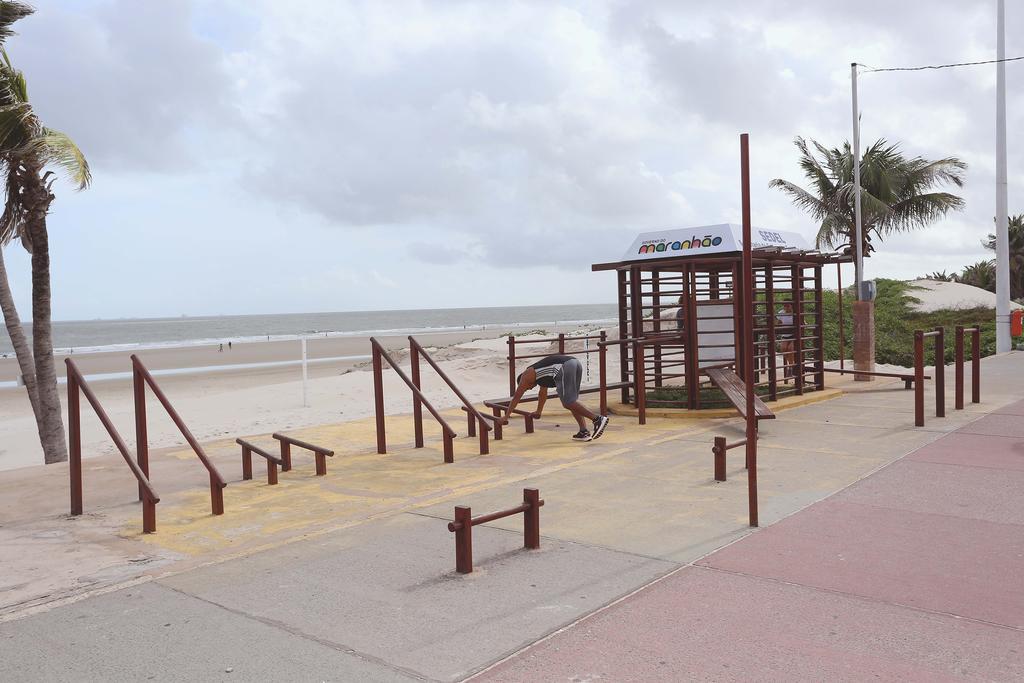 Litorânea Praia Hotel São Luís Esterno foto